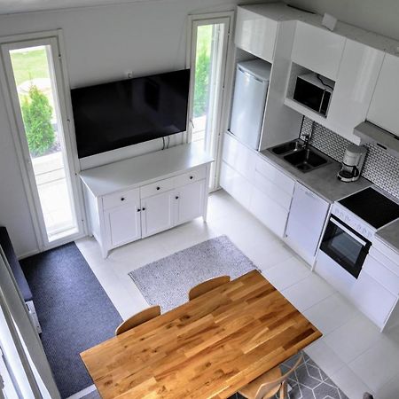 Cozy 4 Person Guesthouse On Quiet Residential Area Оулу Екстер'єр фото