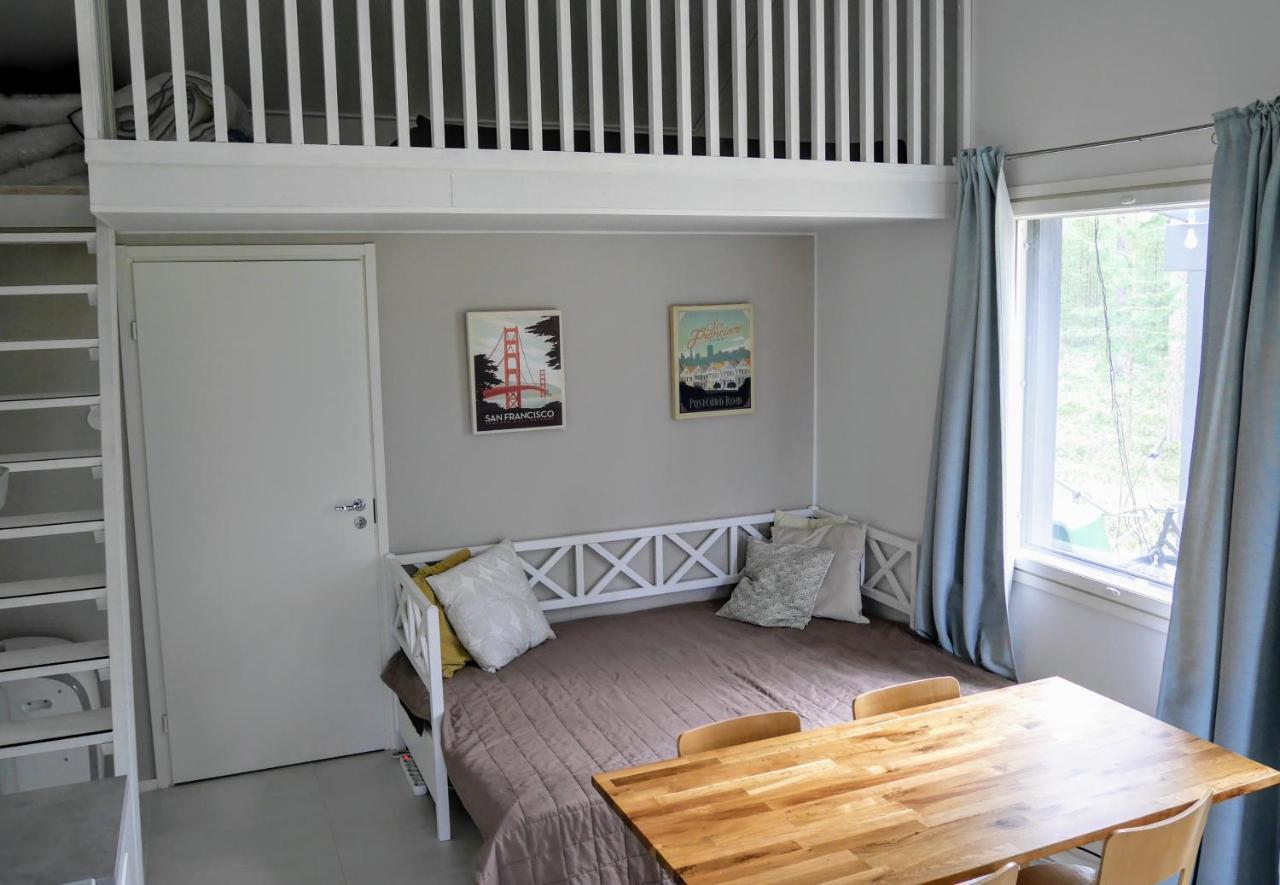 Cozy 4 Person Guesthouse On Quiet Residential Area Оулу Екстер'єр фото